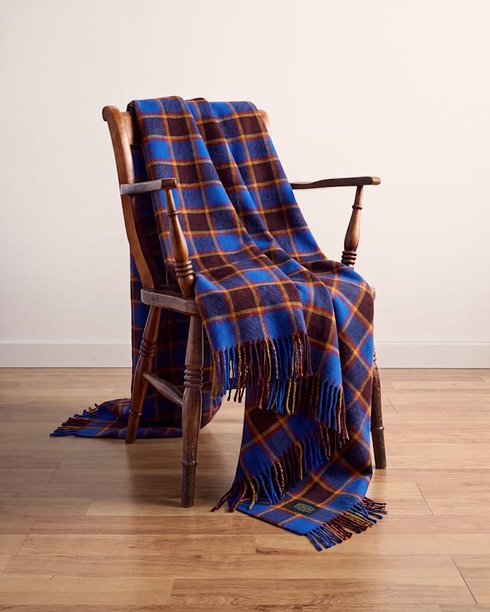 ECO-WISE WOOL FRINGED THROW